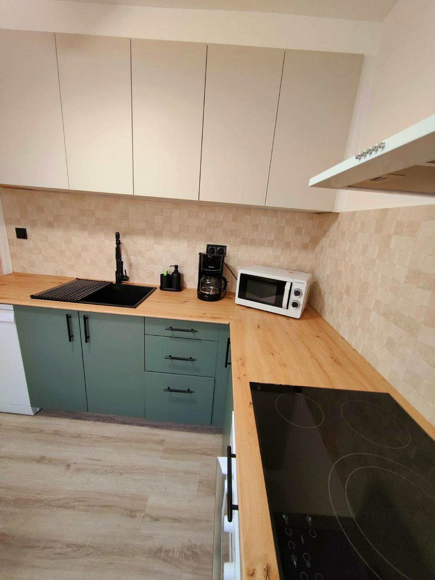 Almeria Sol Y Sur Apartmento - Netflix Y Parking Gratuito Exterior photo